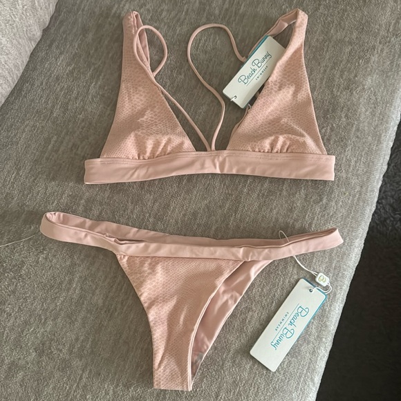 New beach bunny swimsuit - Picture 1 of 5